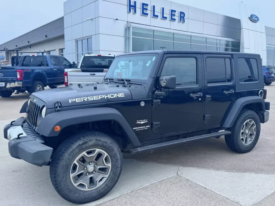 2009 Jeep Wrangler Sahara photo 1