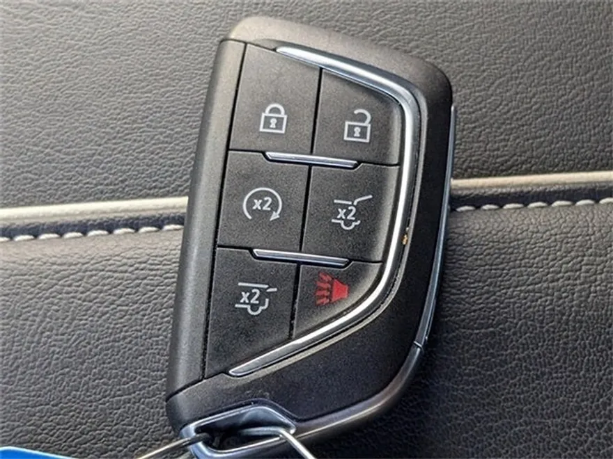 2024 Cadillac Escalade Premium Luxury photo 33
