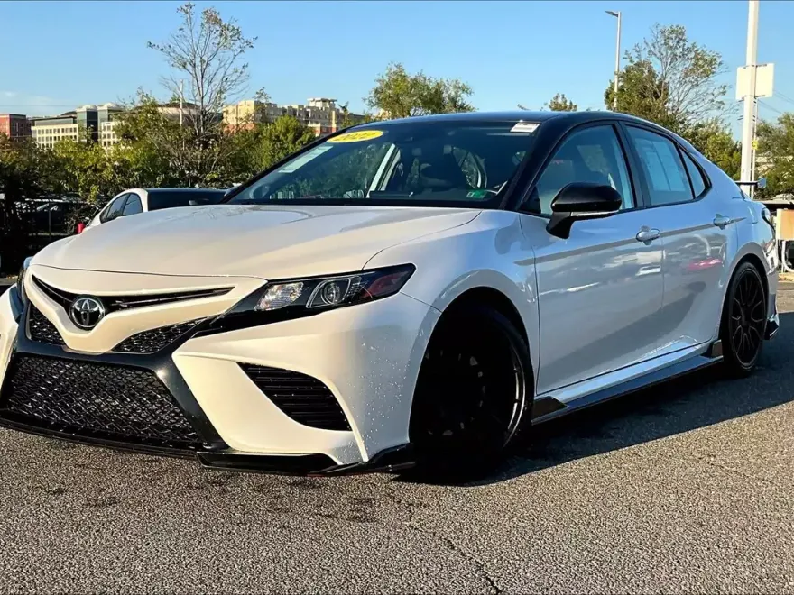 2022 Toyota Camry TRD V6 photo 1