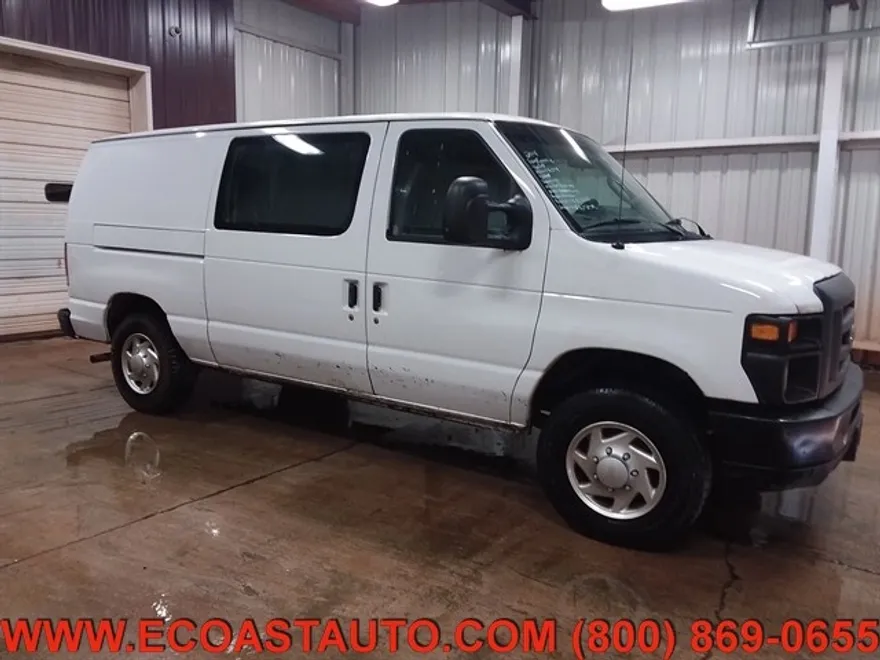2014 Ford E-150 photo 1