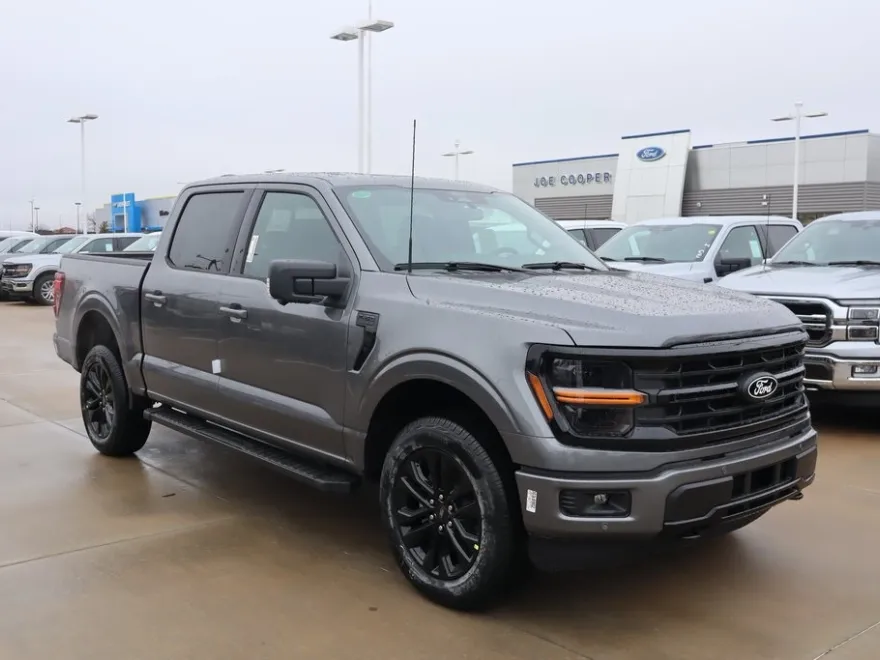 2025 Ford F-150 XLT photo 1