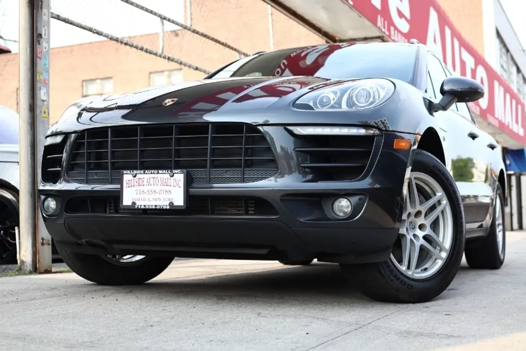 2018 Porsche Macan photo 1