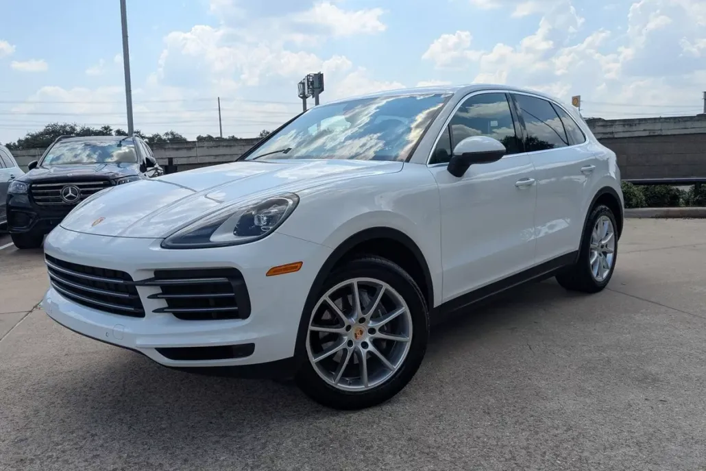 2019 Porsche Cayenne photo 1