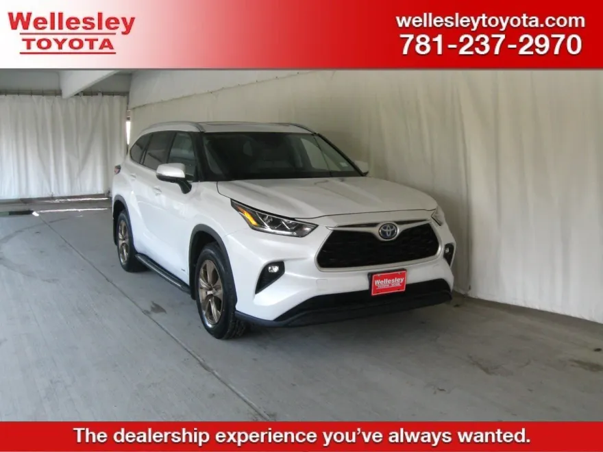2023 Toyota Highlander Hybrid XLE photo 1