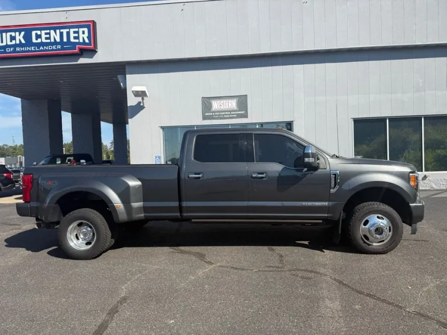 2017 Ford F-350 photo 1
