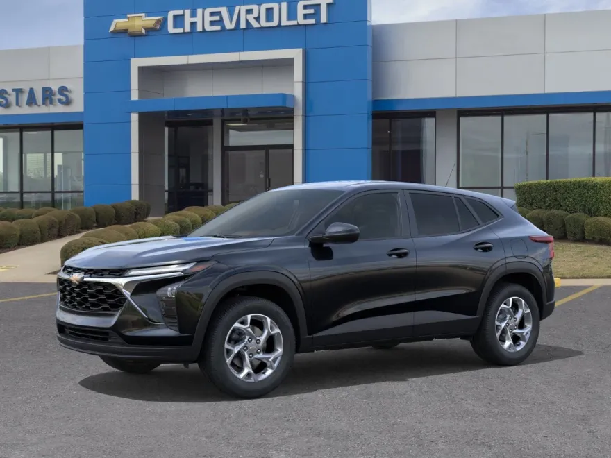 2026 Chevrolet Trax LS photo 1