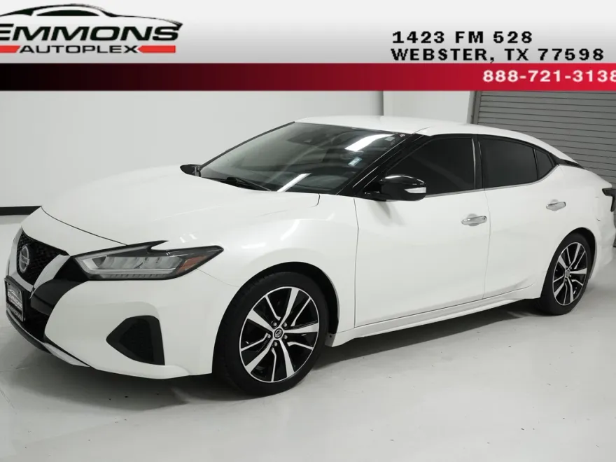 2021 Nissan Maxima SV photo 1