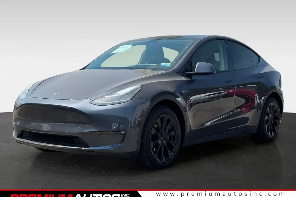 2021 Tesla Model Y Long Range photo 1