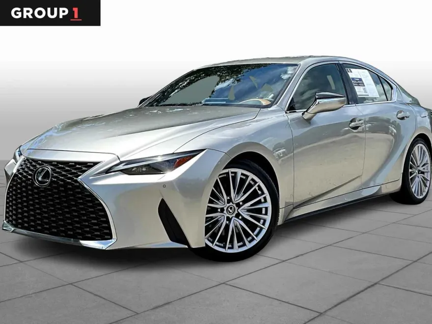 2023 Lexus IS 300 photo 1