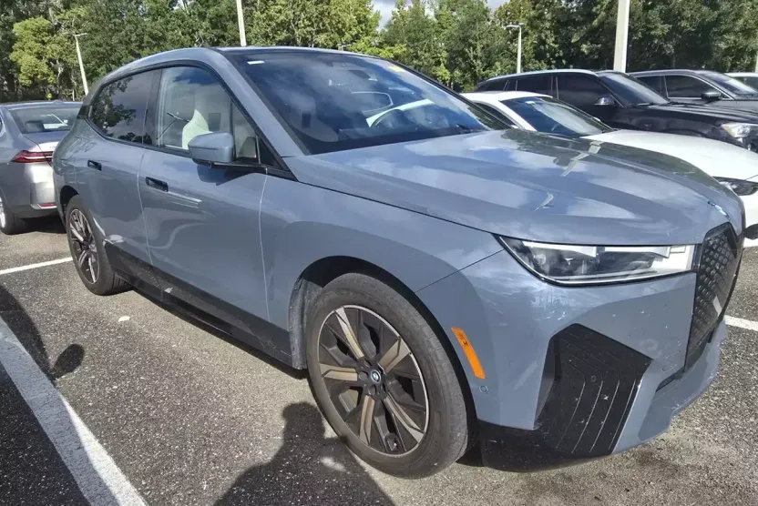 2024 Bmw iX photo 1