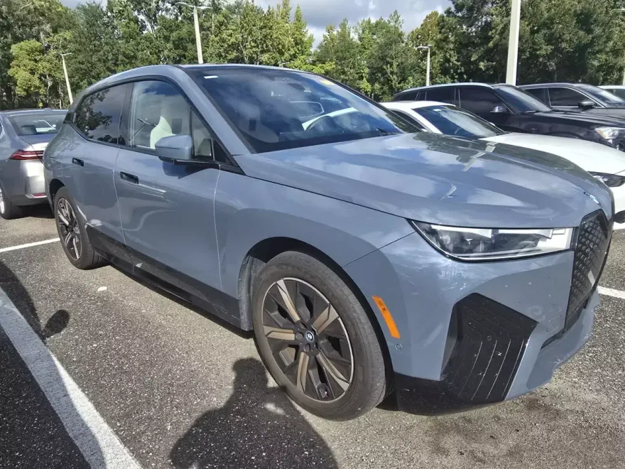 2024 Bmw iX photo 1