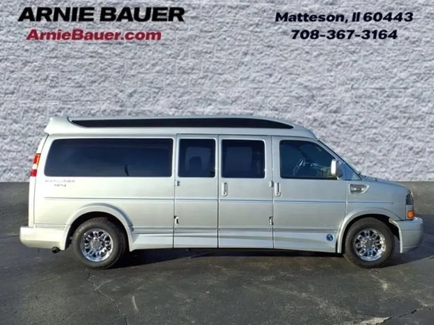2017 Gmc Savana Cargo 2500 photo 1