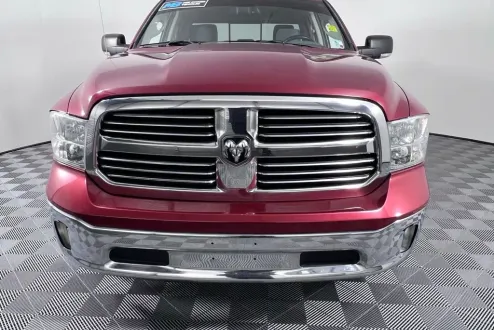 2013 Ram 1500 SLT photo 3