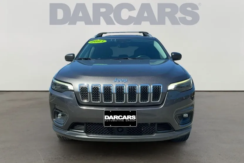 2021 Jeep Cherokee Latitude Lux photo 1