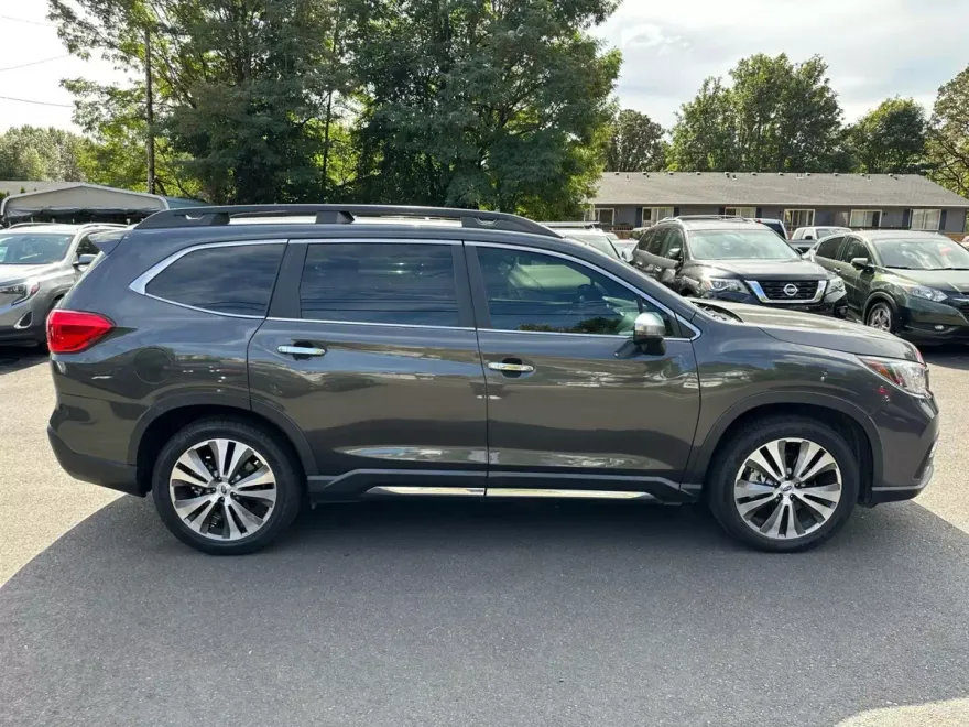 2020 Subaru Ascent Touring photo 1