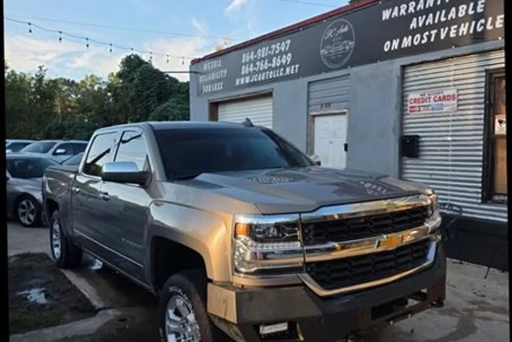 2017 Chevrolet Silverado 1500 LTZ photo 1