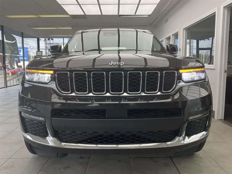 2021 Jeep Grand Cherokee Limited photo 1