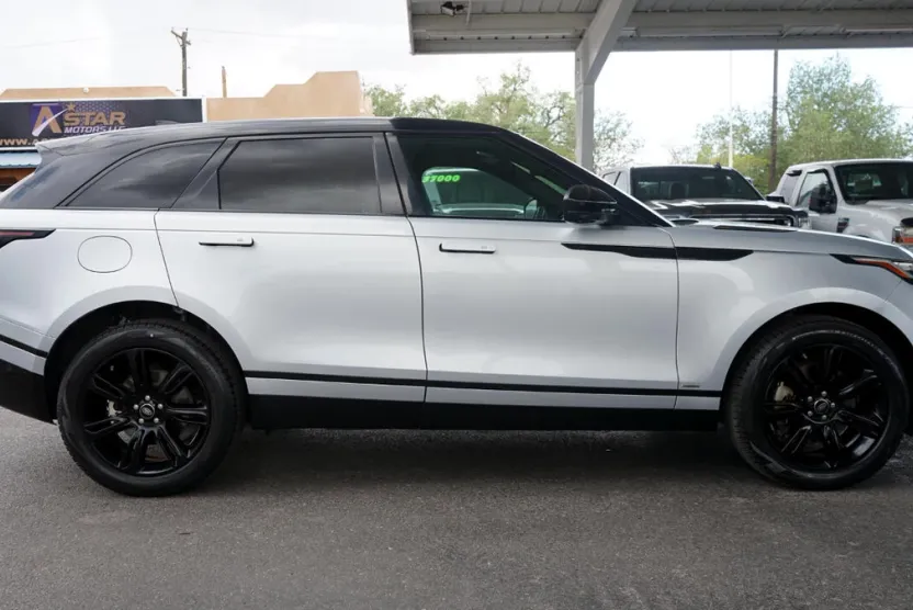 2021 Land Rover Range Rover Velar R-Dynamic S photo 1
