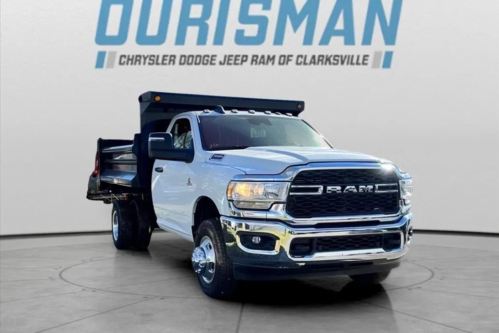 2023 Ram 3500 Tradesman photo 1