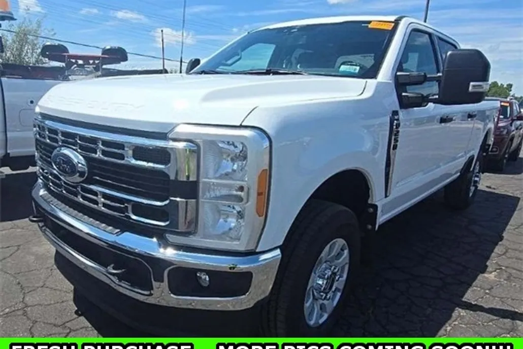 2023 Ford F-250 photo 1