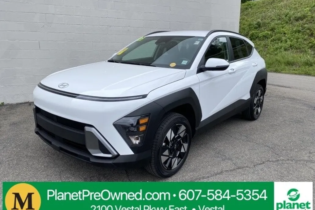 2025 Hyundai Kona SEL photo 1