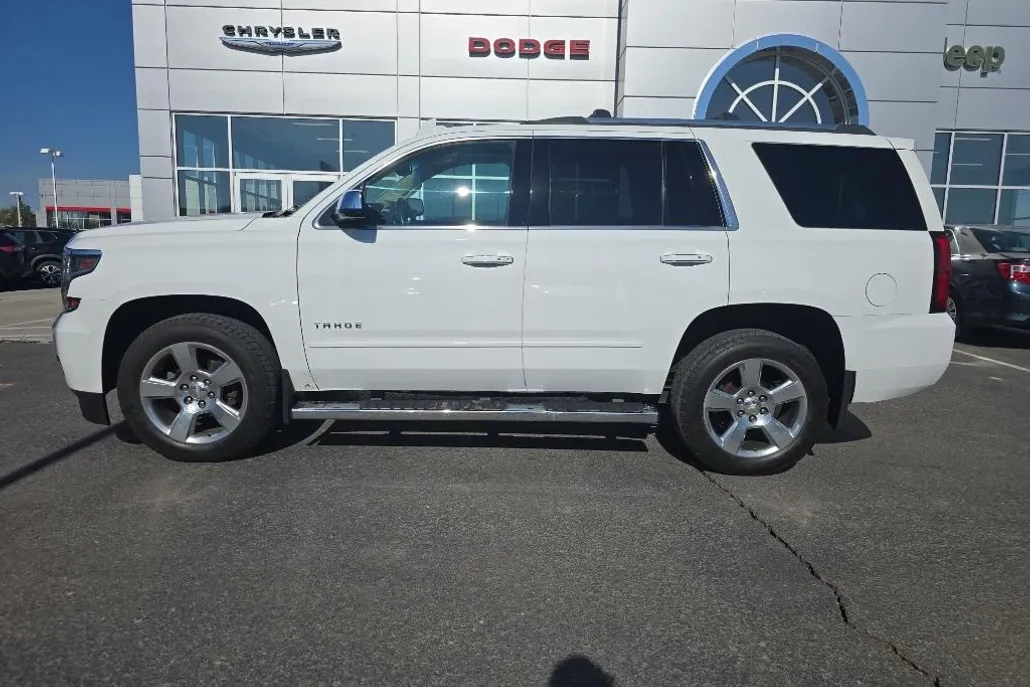 2019 Chevrolet Tahoe Premier photo 1