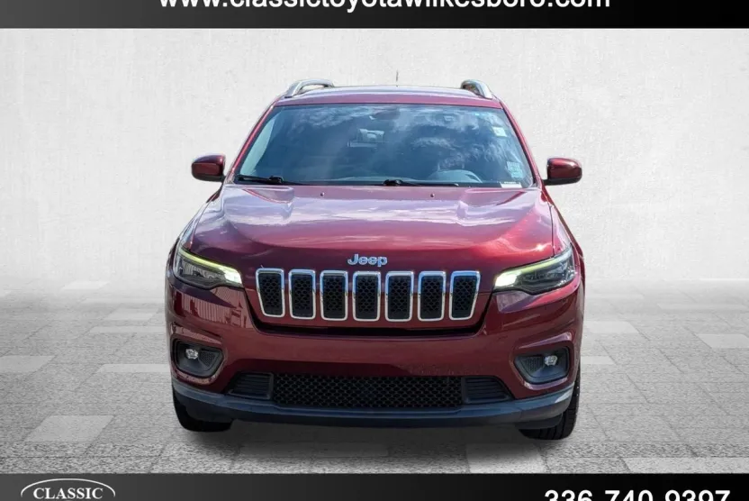 2019 Jeep Cherokee Latitude photo 1