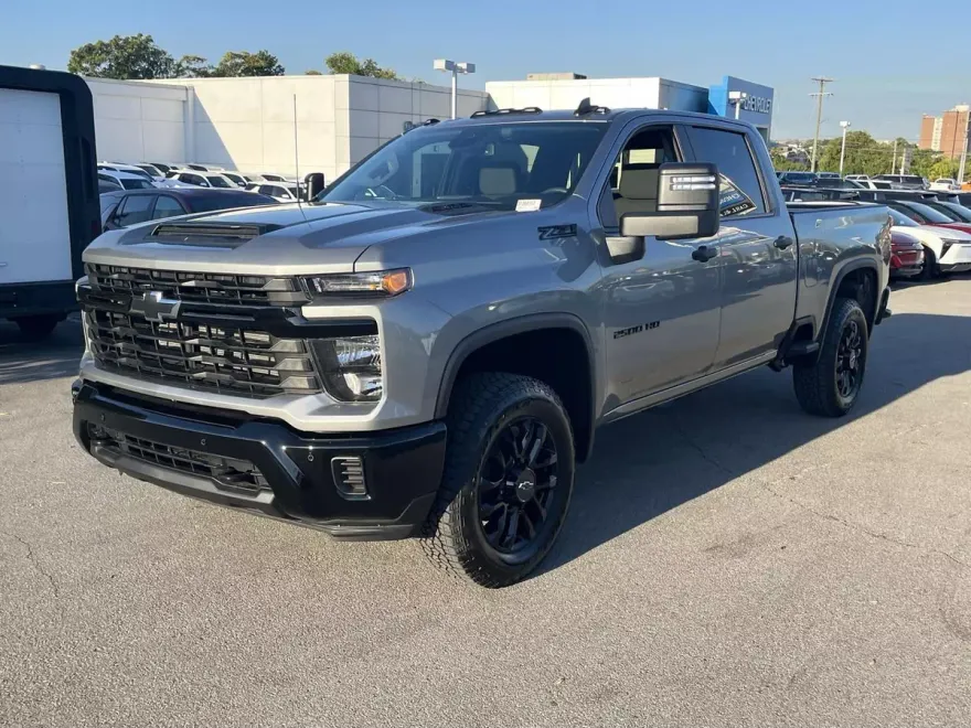 2026 Chevrolet Silverado 2500HD photo 1