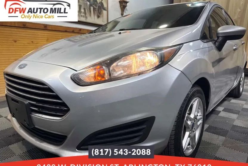 2019 Ford Fiesta SE photo 1