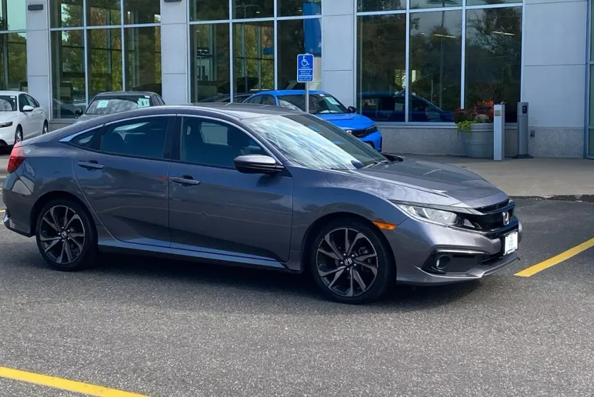2020 Honda Civic Sport photo 1