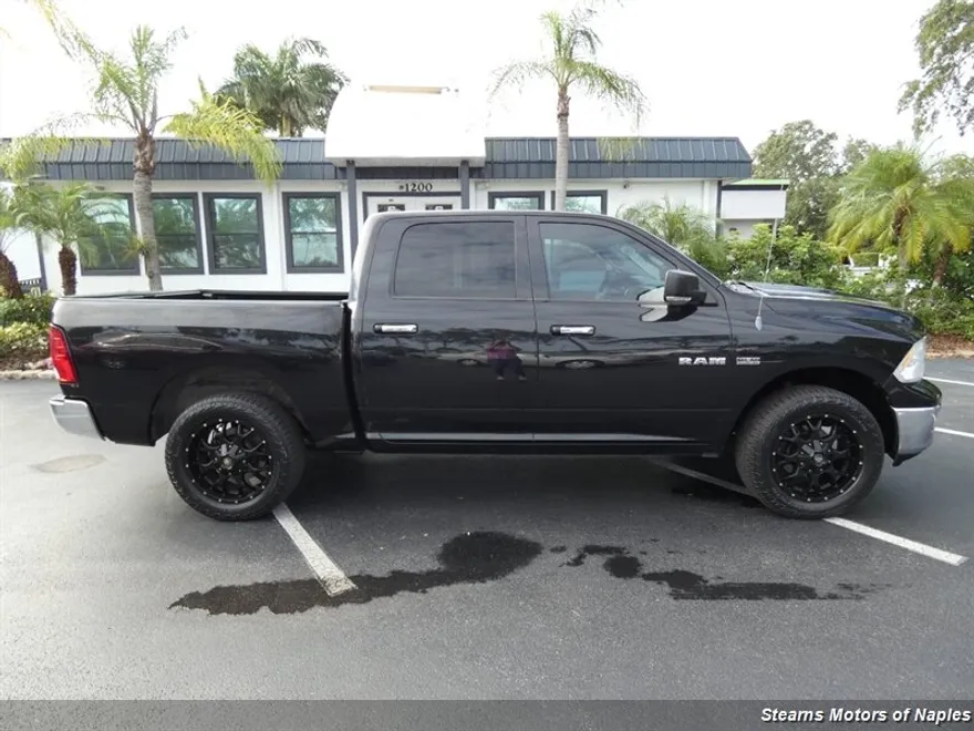 2009 Dodge Ram SLT photo 1