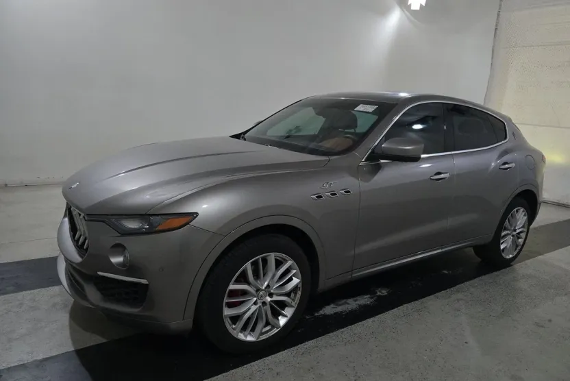 2022 Maserati Levante GT photo 1