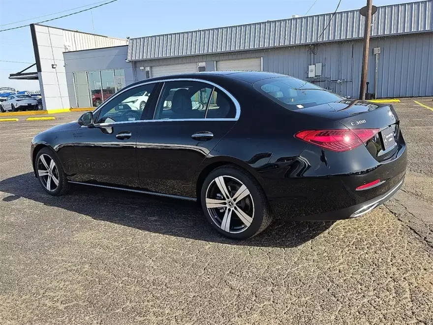 2025 Mercedes Benz C 300 photo 4