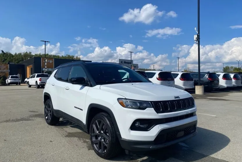 2026 Jeep Compass Limited Altitude photo 1