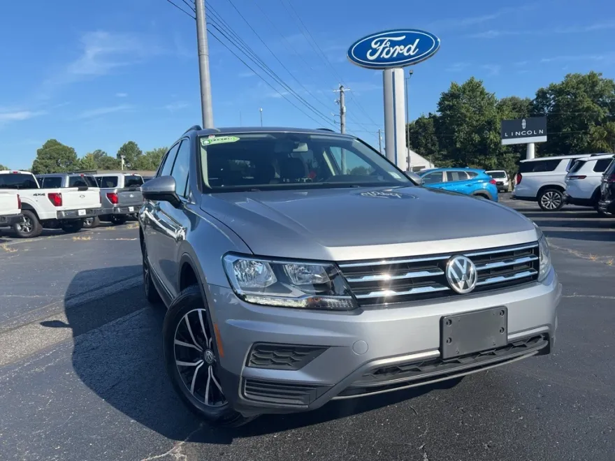 2021 Volkswagen Tiguan R-Line Black SEL photo 1
