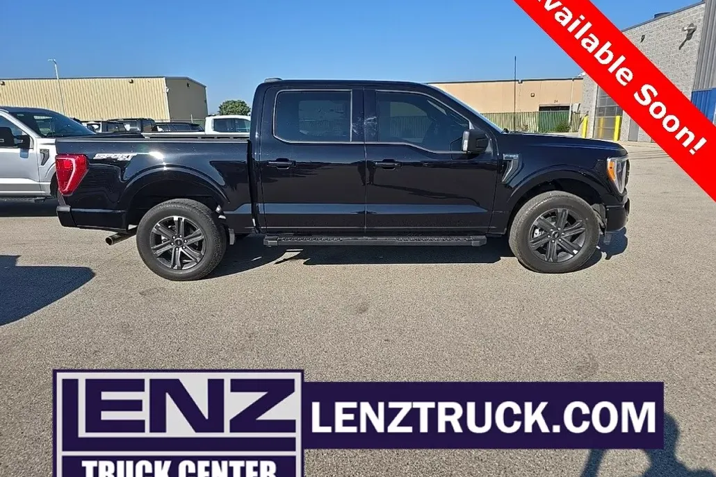 2023 Ford F-150 XLT photo 1