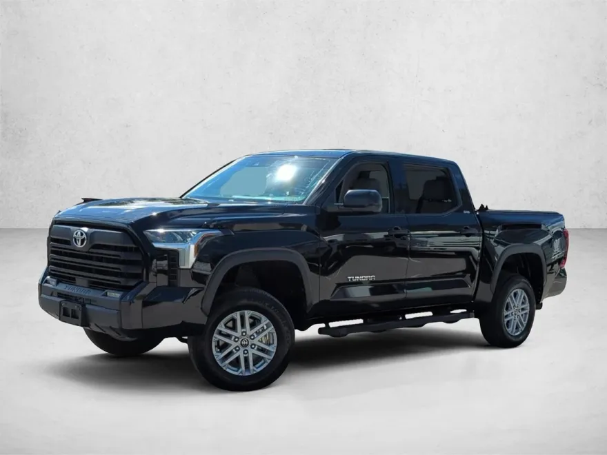 2024 Toyota Tundra SR5 CrewMax photo 1