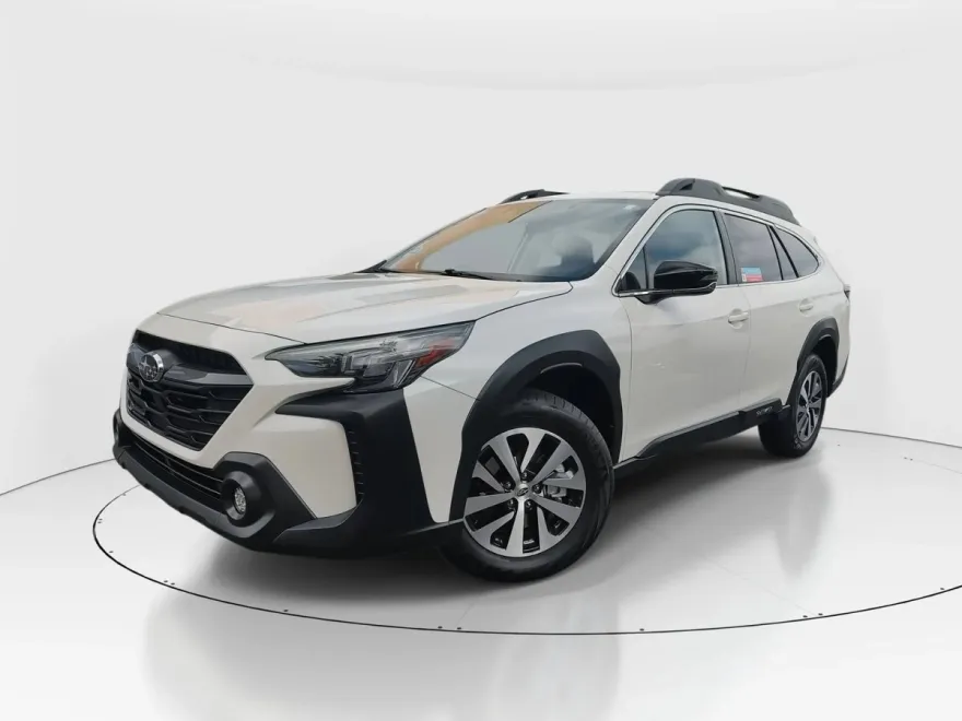 2023 Subaru Outback Premium photo 1