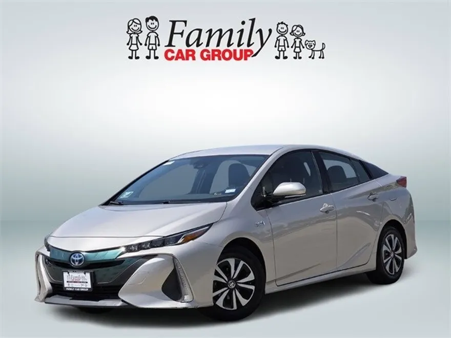 2018 Toyota Prius Prime Premium photo 1