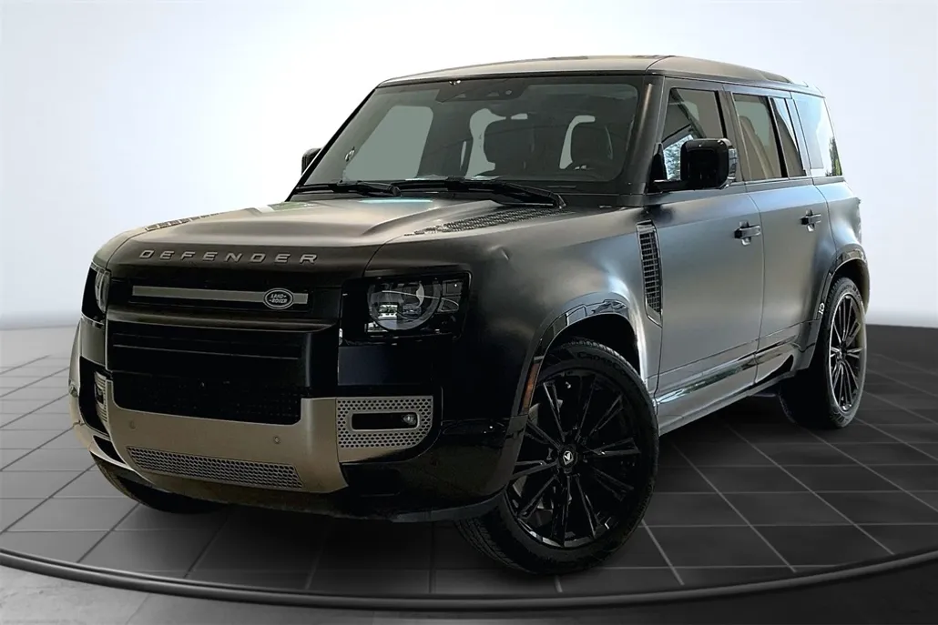2025 Land Rover Defender 110 X-Dynamic SE photo 1