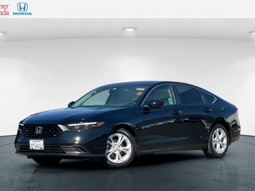 2025 Honda Accord LX photo 1