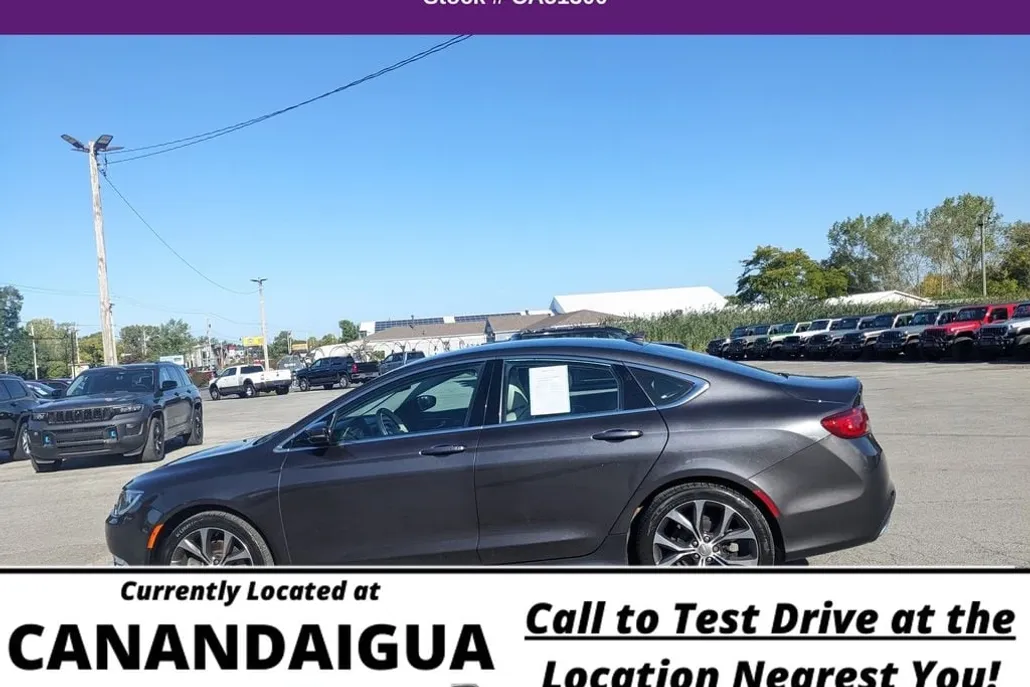 2015 Chrysler 200 C photo 1