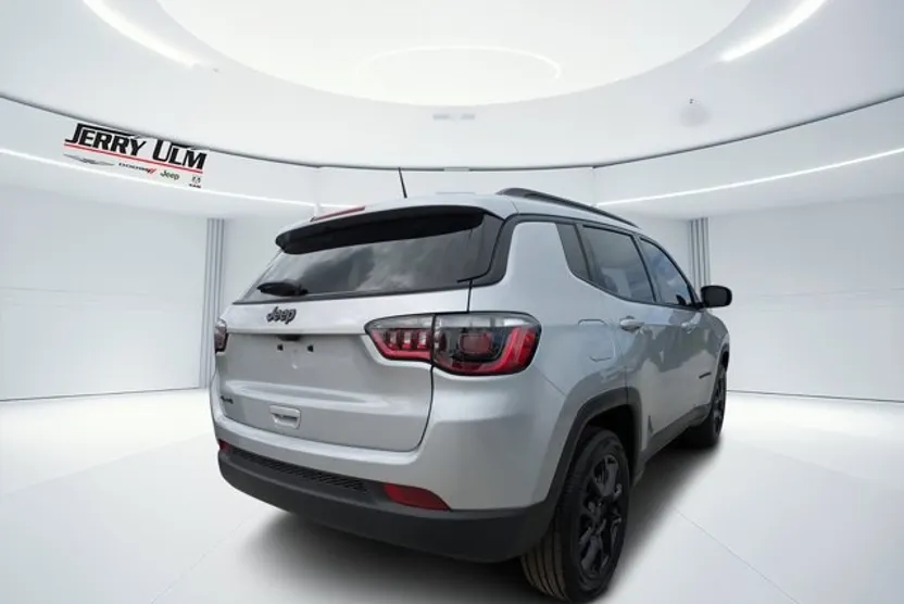 2026 Jeep Compass Latitude Altitude photo 1
