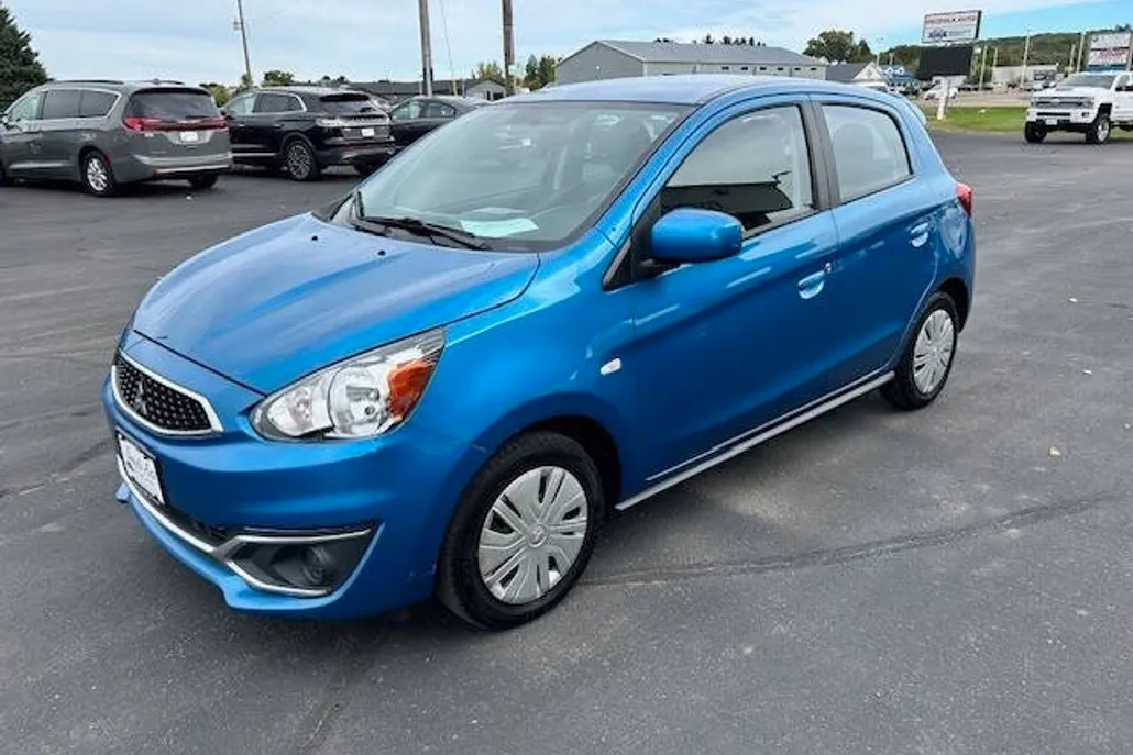 2018 Mitsubishi Mirage ES photo 1
