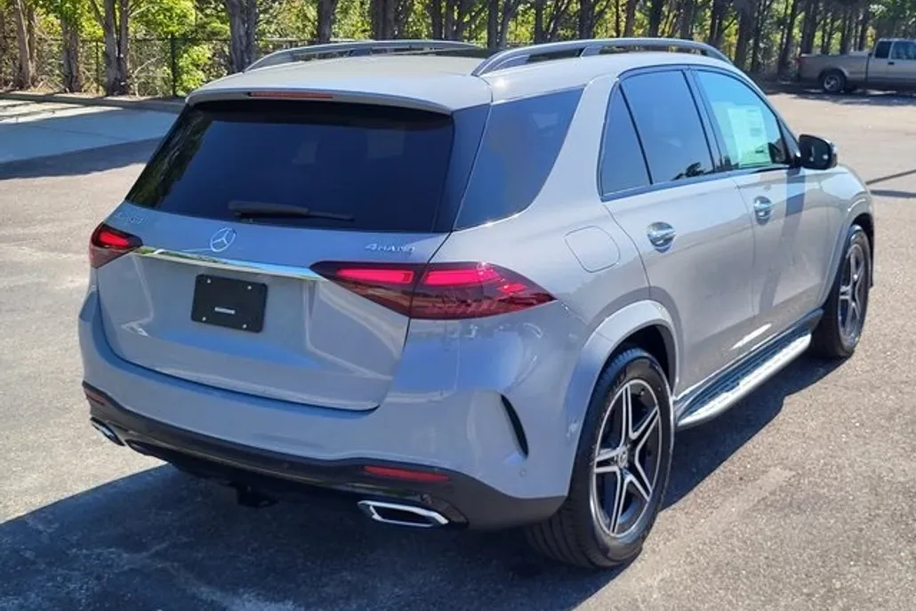 2026 Mercedes Benz GLE 450 4MATIC photo 1