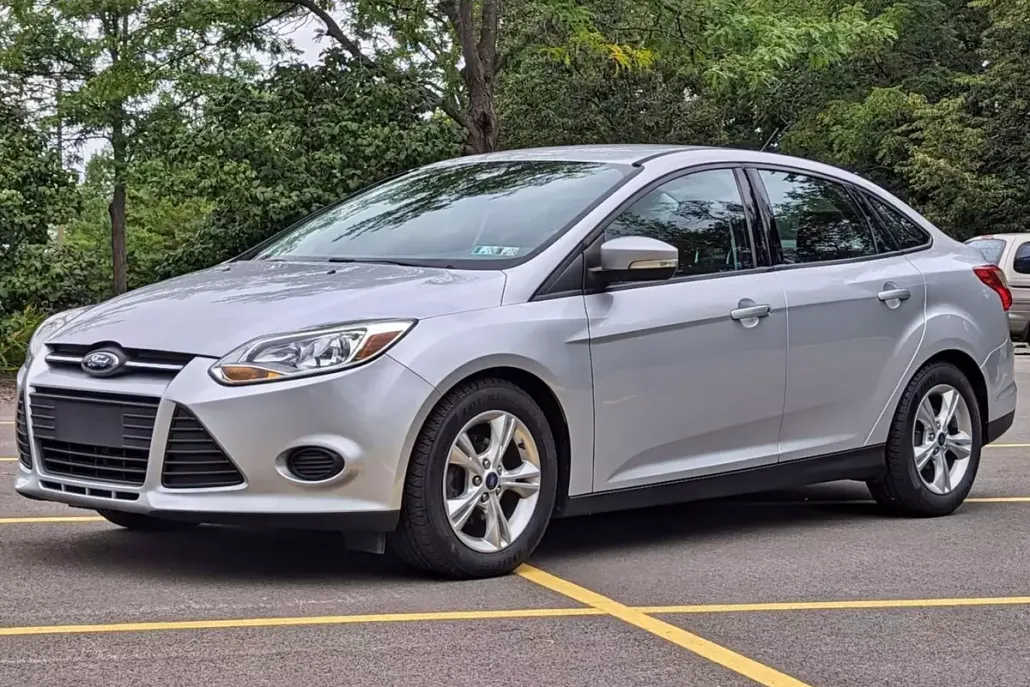 2014 Ford Focus Sedan photo 1