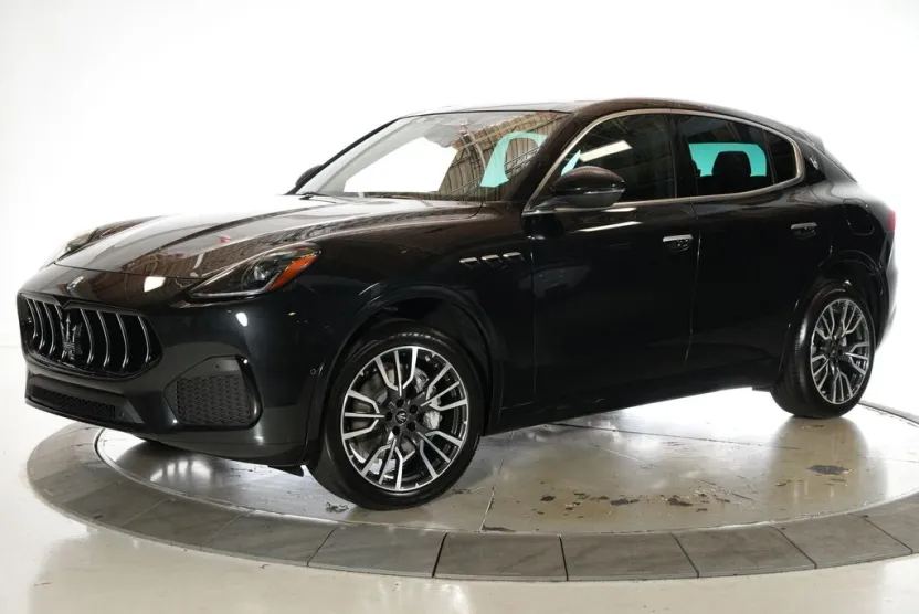 2025 Maserati Grecale photo 1