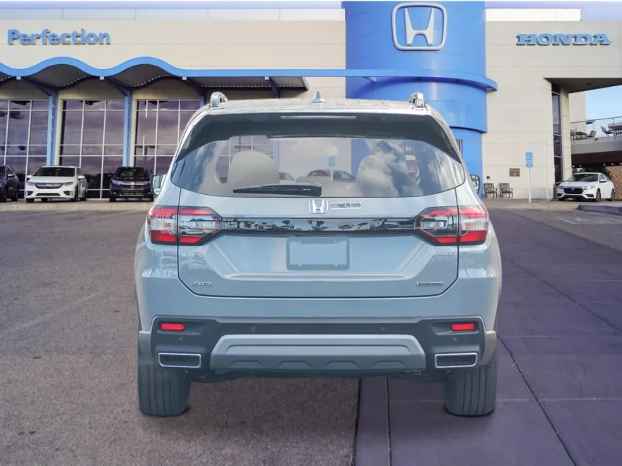 2025 Honda Pilot Touring photo 1