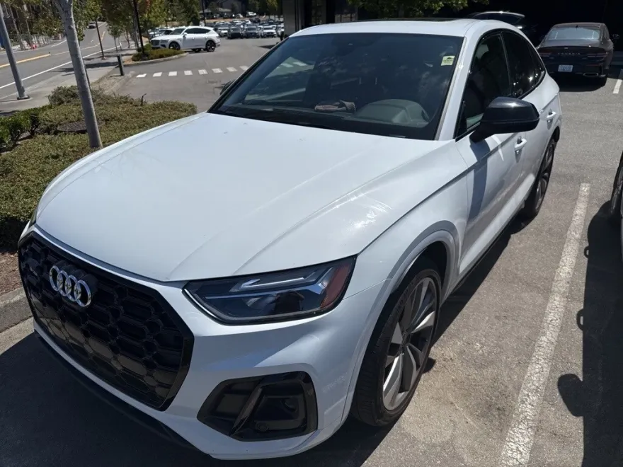 2022 Audi SQ5 Premium Plus photo 1