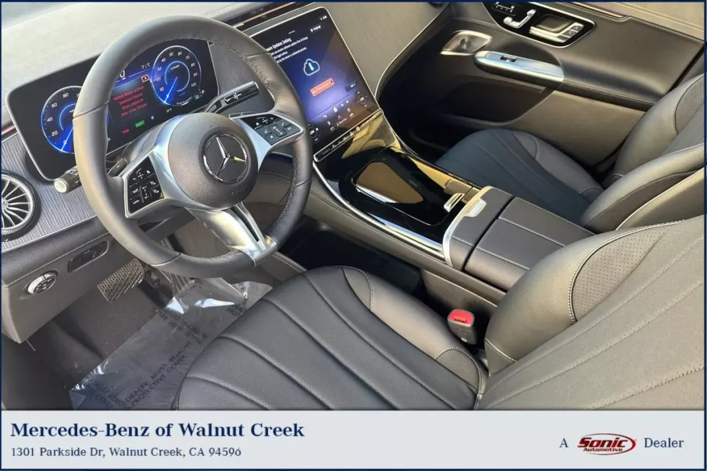 2025 Mercedes Benz 350 photo 1